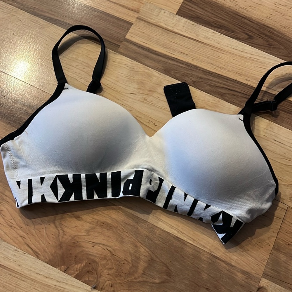 Victoria’s Secret PINK  padded sport bra with adjustable strap.